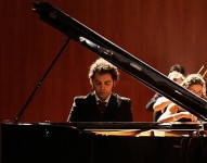 Roberto Esposito in concerto